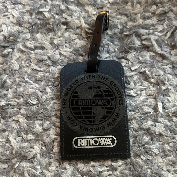 RIMOWA Black Leather Luggage Tag - Picture 1 of 5